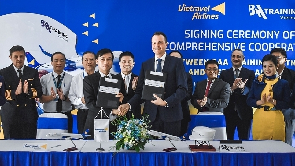 BAA Training Vietnam Starts Long-Term Business Partnership with Vietravel Airlines